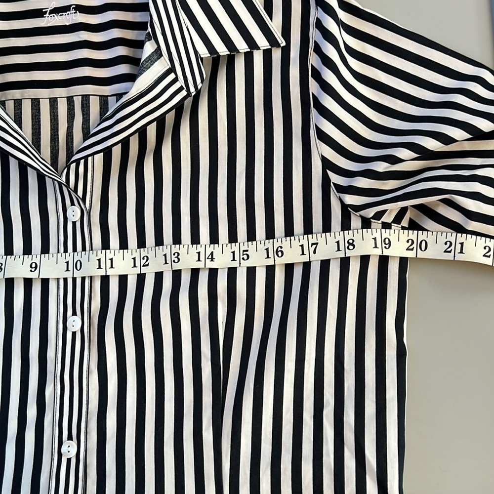 Foxcroft Black and White Striped Wrinkle Free Fitted Women's Cotton Top 8 - Picture 5 of 5